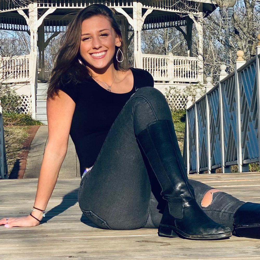 Meet your Posher, Rachel